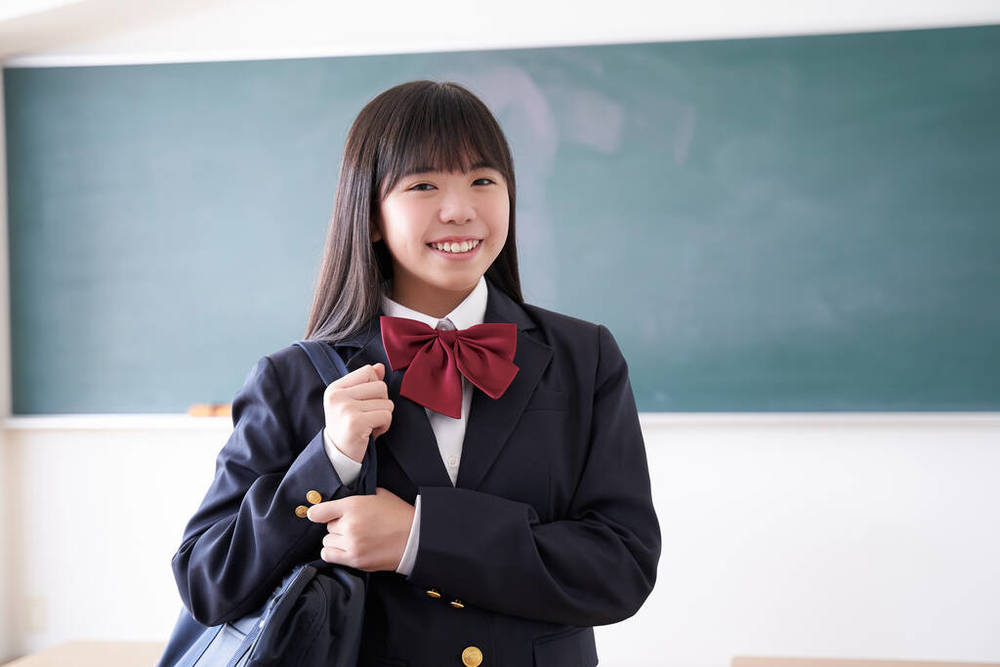 夹江县云吟职业中学校简介